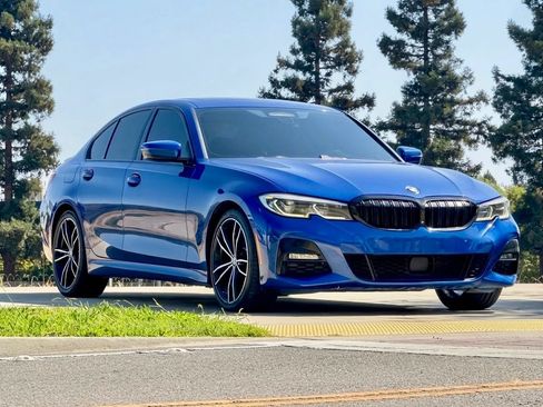 Used 2019 BMW 330i xDrive Sedan AWD/4WD image 1