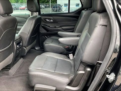 Used 2020 Chevrolet Traverse Premier w/ Redline Edition FWD image 8