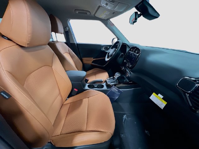 Used 2025 Kia Soul EX FWD image 28
