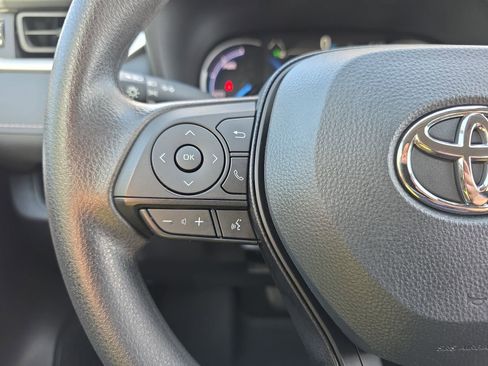 Used 2025 Toyota RAV4 LE image 16