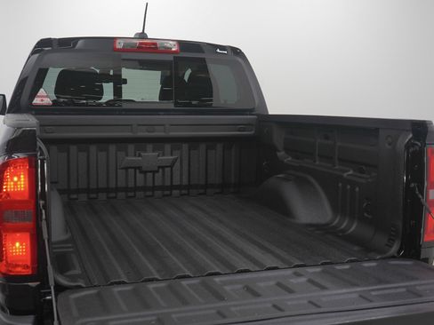 Used 2019 Chevrolet Colorado LT w/ LT Convenience Package image 11