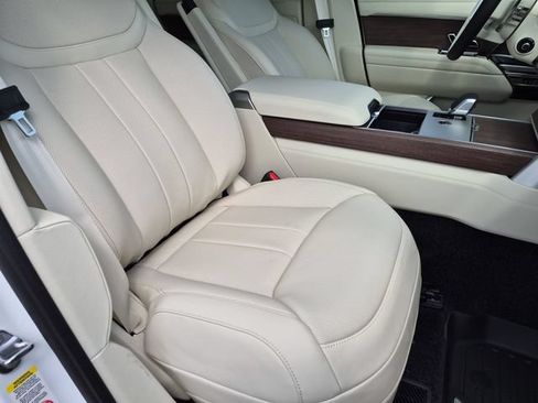 New 2026 Land Rover Range Rover SE AWD/4WD image 17