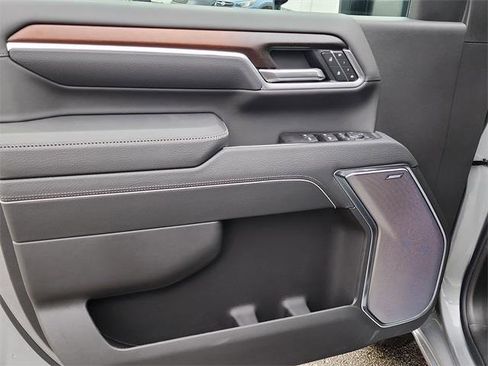 New 2026 GMC Sierra 3500 Denali w/ Denali Reserve Package image 15