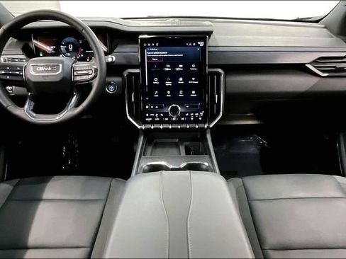 Used 2025 GMC Acadia AT4 AWD/4WD image 18