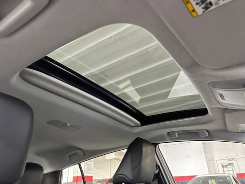 Certified 2016 Toyota Prius Four w/ Advanced Technology Package FWD image 23
