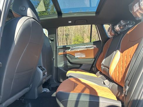 New 2026 Volkswagen Tiguan SEL R-Line image 14