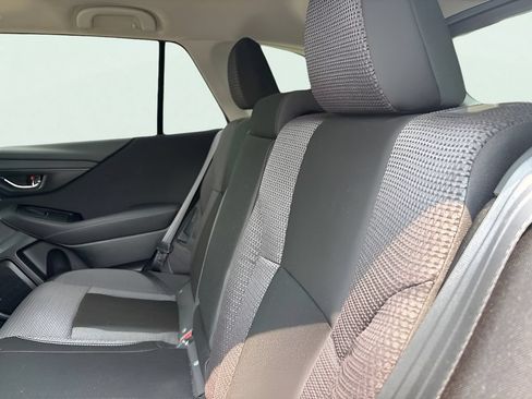 Certified 2025 Subaru Outback Premium AWD/4WD image 10