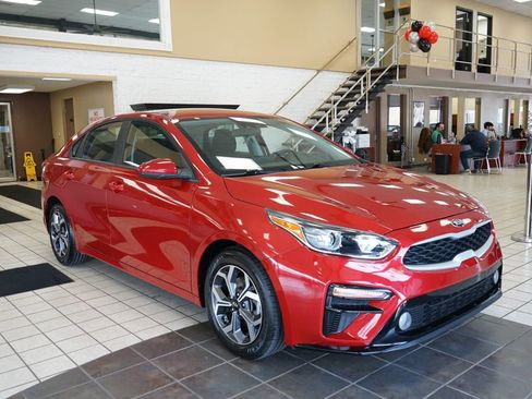 Used 2019 Kia Forte LXS image 18