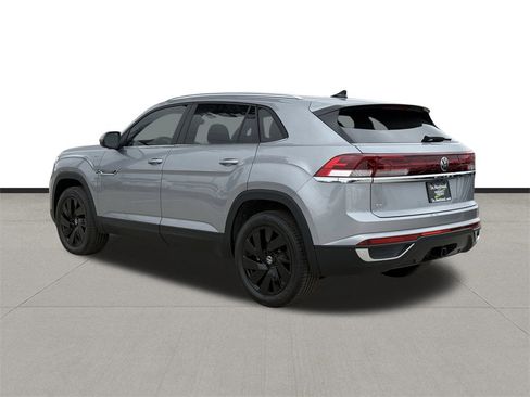 New 2026 Volkswagen Atlas Cross Sport SE image 7