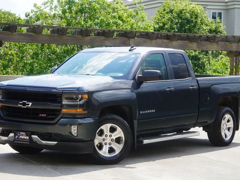 Used 2017 Chevrolet Silverado 1500 LT w/ All Star Edition AWD/4WD image 1