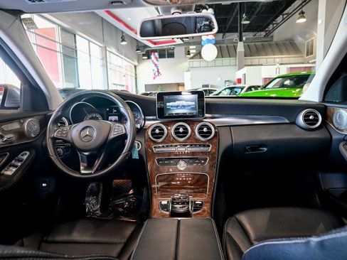 Used 2015 Mercedes-Benz C 300 4MATIC Sedan image 27