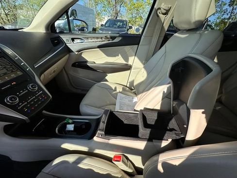 Used 2018 Lincoln MKC Reserve AWD/4WD image 28