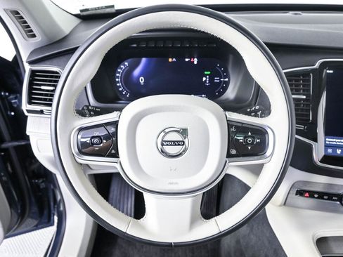 Certified 2025 Volvo XC90 T8 Plus w/ Protection Package Premier AWD/4WD image 8