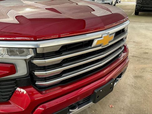 Certified 2025 Chevrolet Silverado 1500 High Country image 29