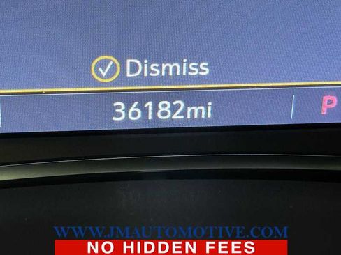 Used 2022 GMC Terrain SLT w/ Tech Package image 22