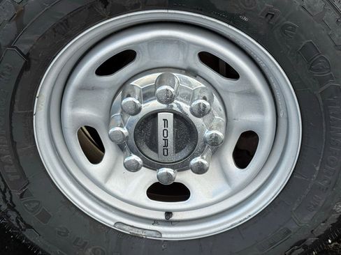 Used 2023 Ford F250 XL w/ XL Chrome Package image 10