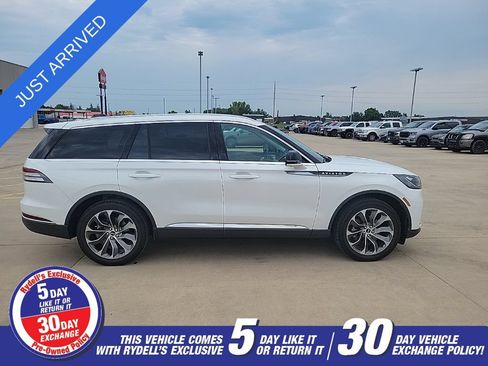 Used 2026 Lincoln Aviator Reserve w/ Luxury Package AWD/4WD image 2