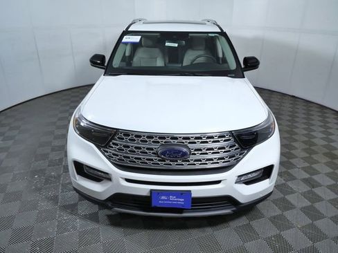 Certified 2024 Ford Explorer Limited w/ Equipment Group 301A AWD/4WD image 3