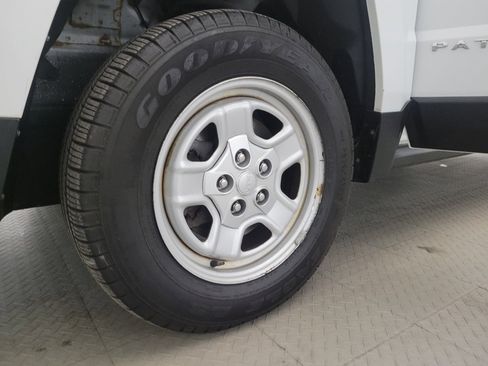Used 2015 Jeep Patriot Sport AWD/4WD image 31