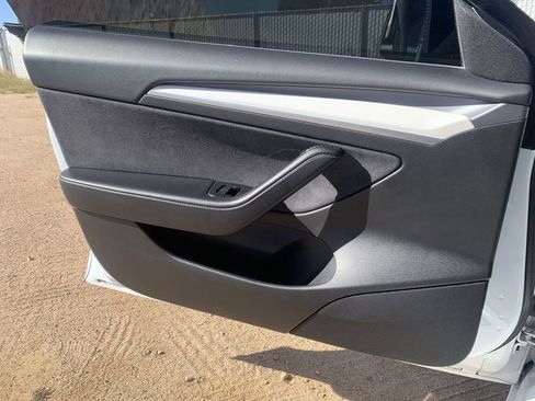 Used 2022 Tesla Model 3 Performance image 20