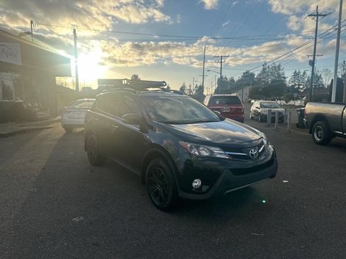 Used 2013 Toyota RAV4 XLE image 3