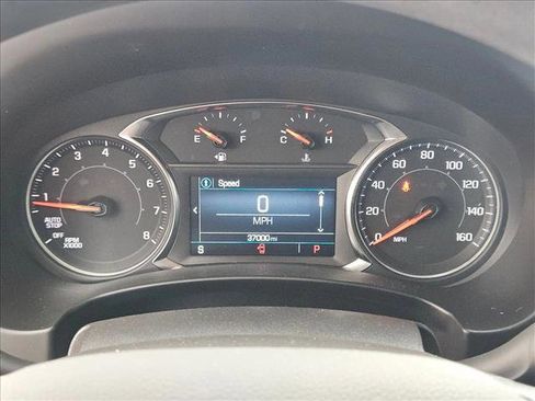 Used 2024 GMC Terrain SLE image 11