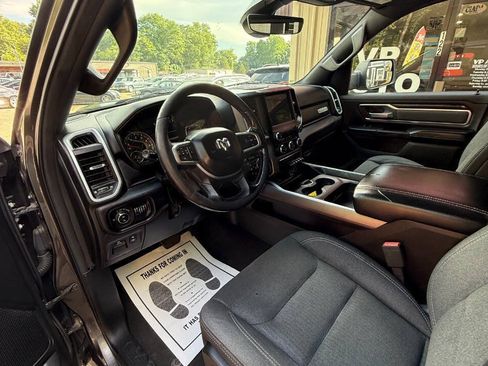 Used 2019 RAM 1500 Big Horn AWD/4WD image 11