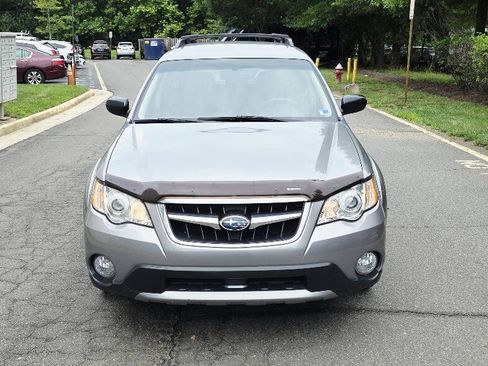 Used 2008 Subaru Outback 2.5i L.L. Bean AWD/4WD image 8