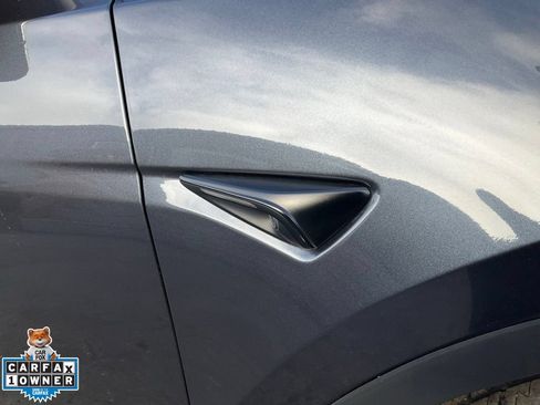 Used 2024 Tesla Model Y Long Range AWD/4WD image 87