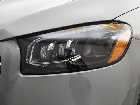 Used 2025 Mercedes-Benz GLS 450 4MATIC image 30