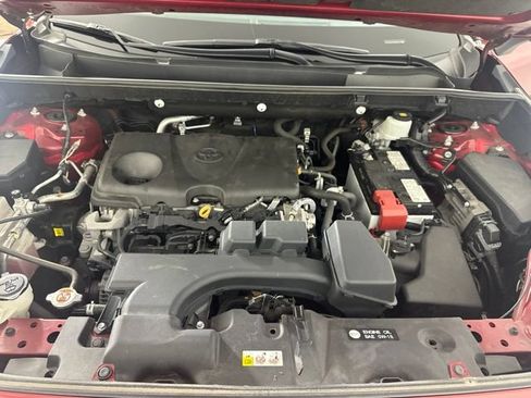 Used 2022 Toyota RAV4 XLE w/ Convenience Package AWD/4WD image 12