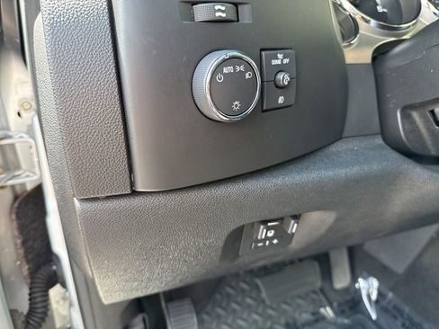 Used 2010 Chevrolet Silverado 2500 LT w/ Exterior Plus Package AWD/4WD image 15