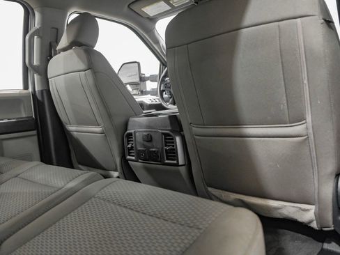 Used 2022 Ford F250 XLT w/ Black Appearance Package AWD/4WD image 35