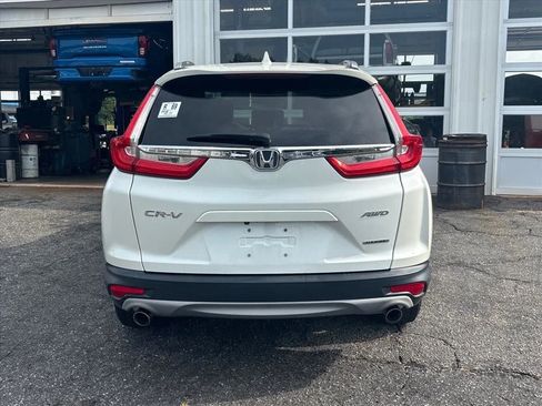Used 2018 Honda CR-V Touring image 12