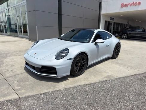 Used 2025 Porsche 911 Carrera RWD image 2