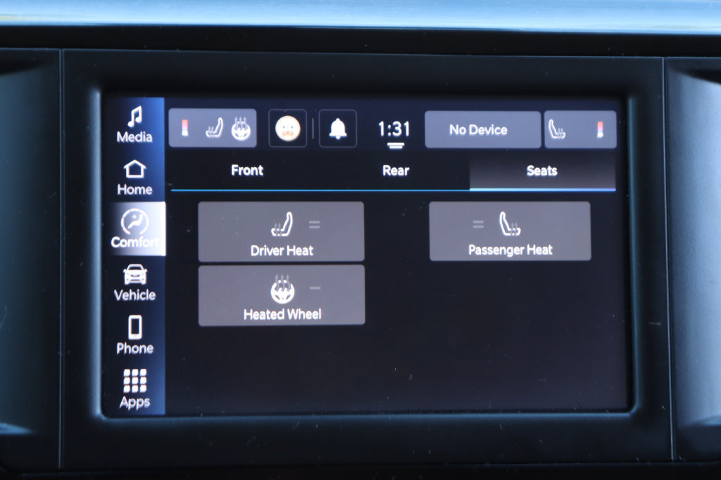Used 2023 Chrysler Voyager LX FWD image 27