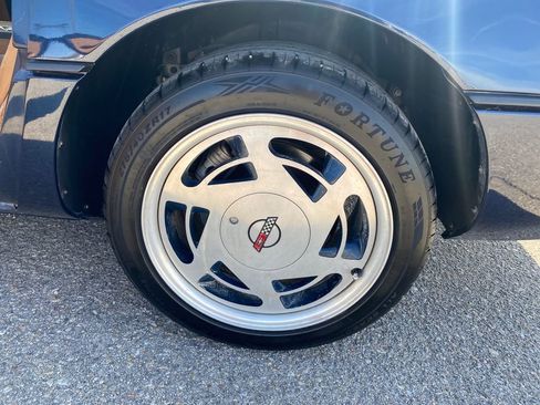 Used 1989 Chevrolet Corvette Coupe image 18