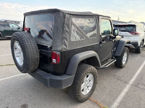 Used 2017 Jeep Wrangler Sport w/ Quick Order Package 24S AWD/4WD image 5