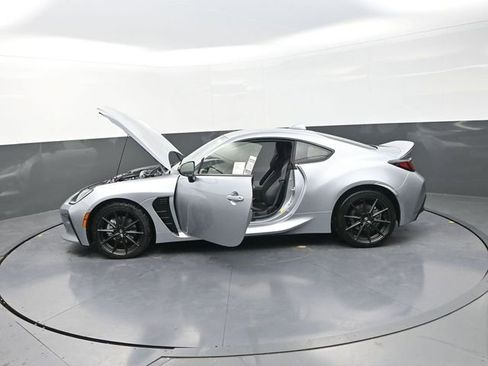 New 2025 Toyota GR86 Premium RWD image 34