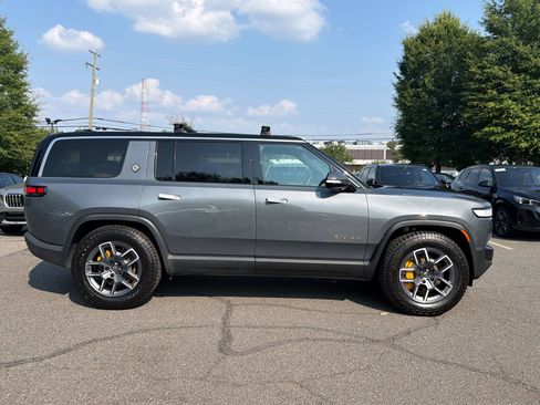 Used 2024 Rivian R1S Adventure AWD/4WD image 8