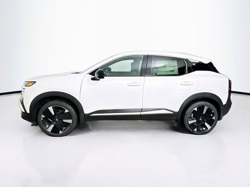 New 2026 Nissan Kicks SR w/ SR Premium Package AWD/4WD image 8
