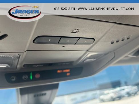 Used 2019 Chevrolet Equinox LT w/ Driver Convenience Package FWD image 26