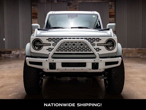 Used 2022 Ford Bronco Wildtrak image 4
