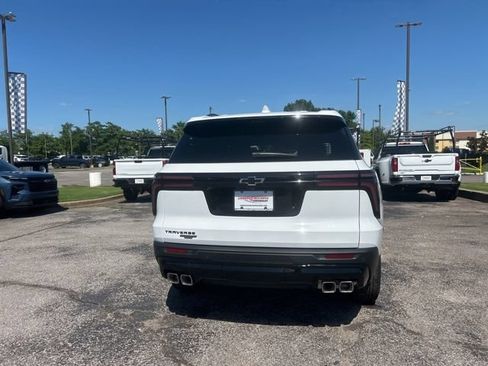 New 2026 Chevrolet Traverse LT w/ Midnight/Sport Edition FWD image 4