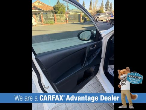 Used 2010 MAZDA MAZDA3 i Touring image 10