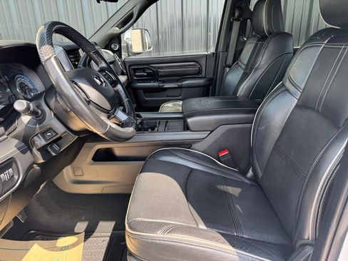 Used 2022 RAM 3500 Limited image 11