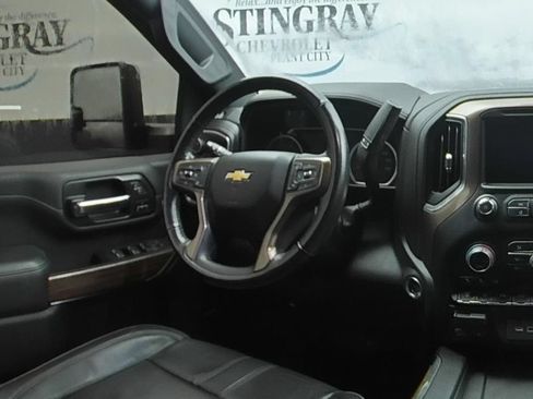Used 2023 Chevrolet Silverado 2500 High Country w/ LPO, Hitch Package AWD/4WD image 16