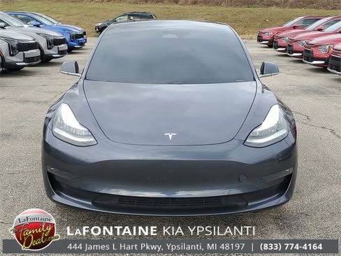 Used 2020 Tesla Model 3 Long Range image 2
