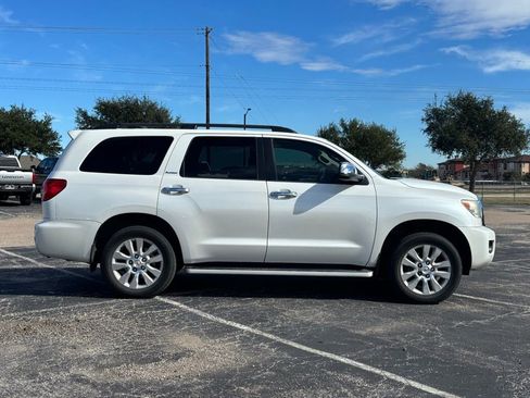 Used 2013 Toyota Sequoia Platinum image 4