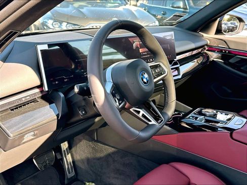 Used 2026 BMW i5 eDrive40 w/ M Sport Package RWD image 18